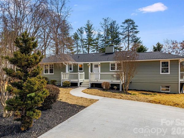 107 Balsam Road , Hendersonville, NC 28792