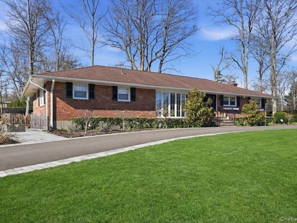125 Highland Road , Glen Cove, NY 11542