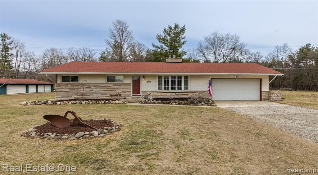 475 S Coats Road, Oxford Township, MI 48371 Main Photo