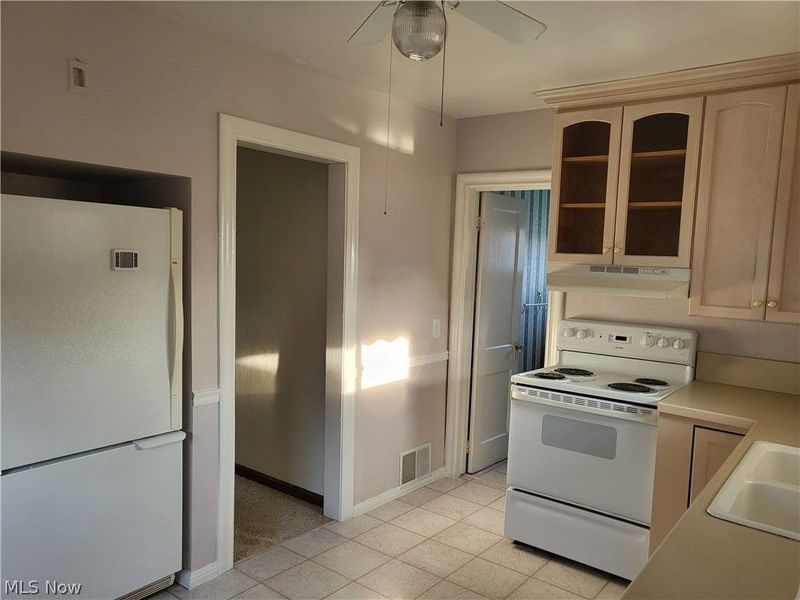 108 Arizona Avenue, Lorain, OH 44052 Photo 9