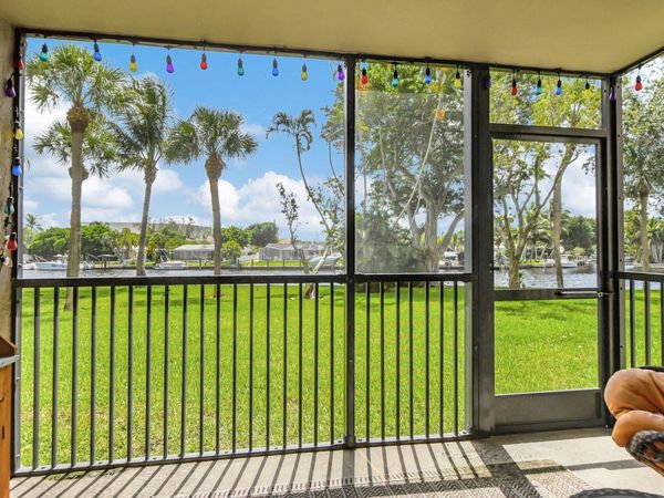 14 Royal Palm Way, Unit 102, Boca Raton, FL 33432