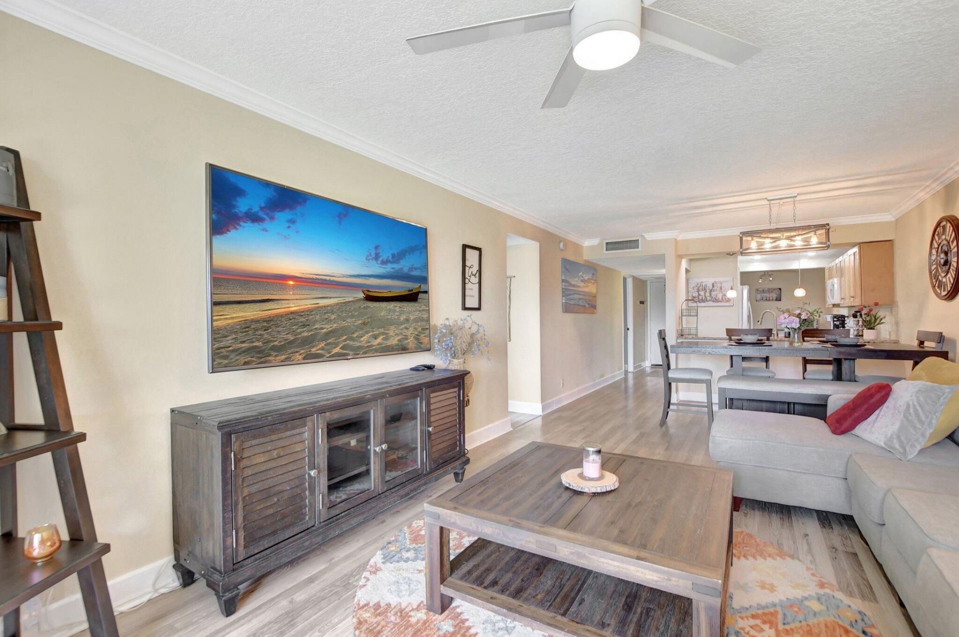 14 Royal Palm Way, Unit 102, Boca Raton, FL 33432 Photo