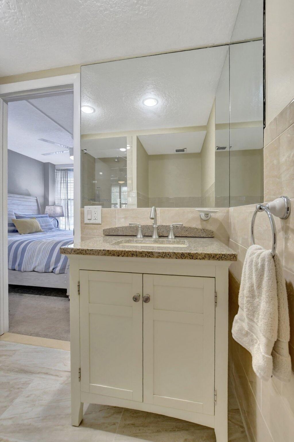 14 Royal Palm Way, Unit 102, Boca Raton, FL 33432 Photo