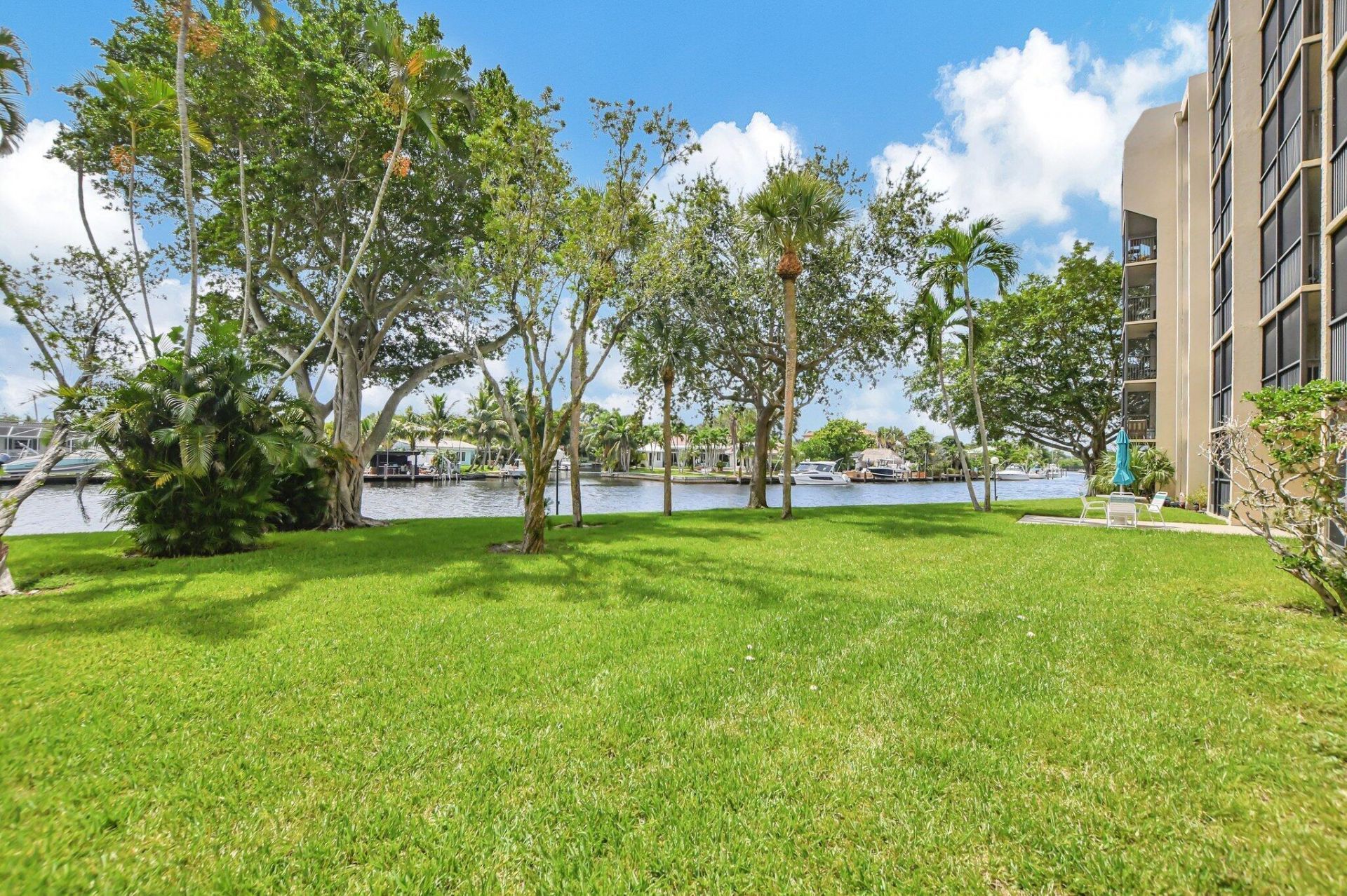 14 Royal Palm Way, Unit 102, Boca Raton, FL 33432 Photo