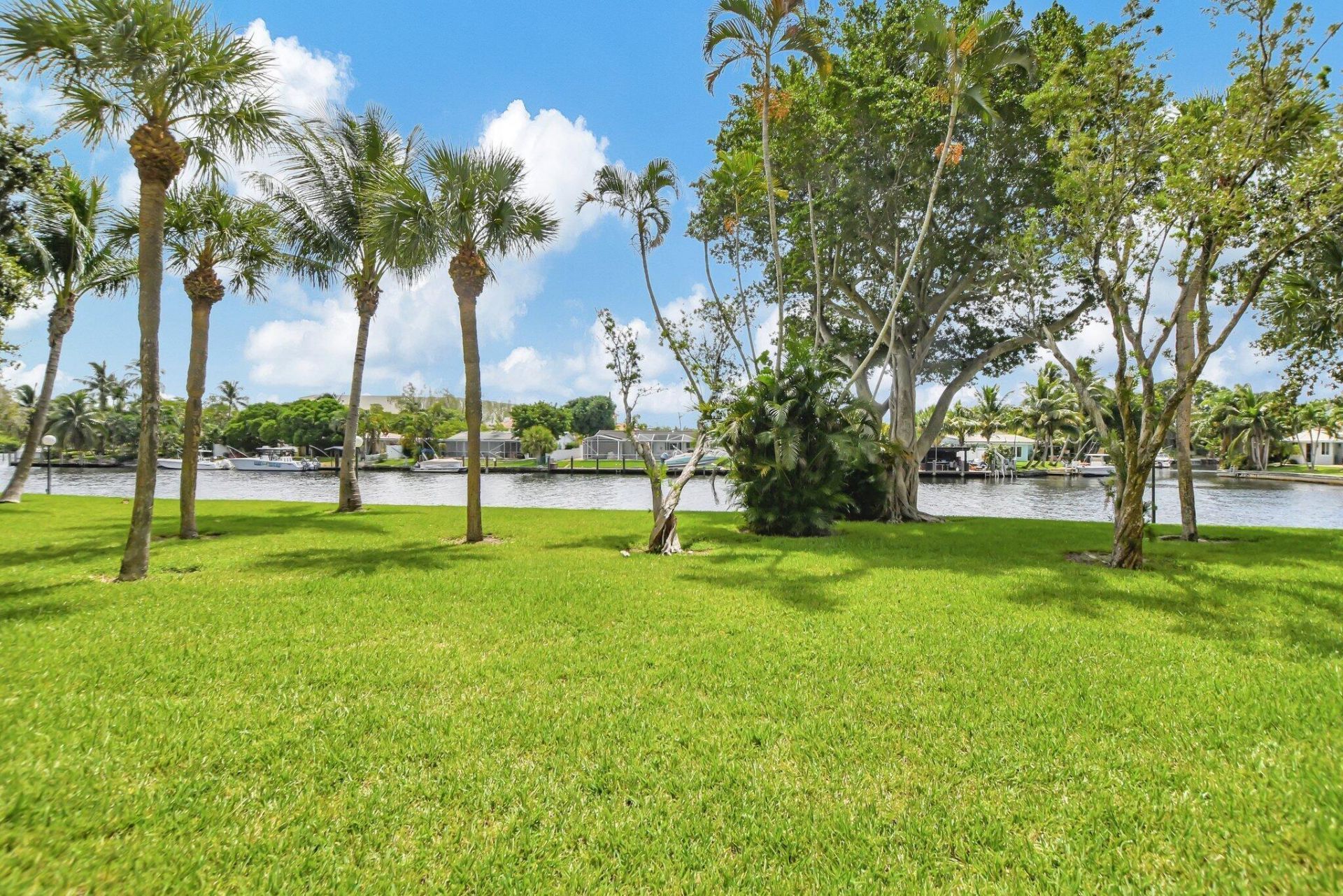 14 Royal Palm Way, Unit 102, Boca Raton, FL 33432 Photo