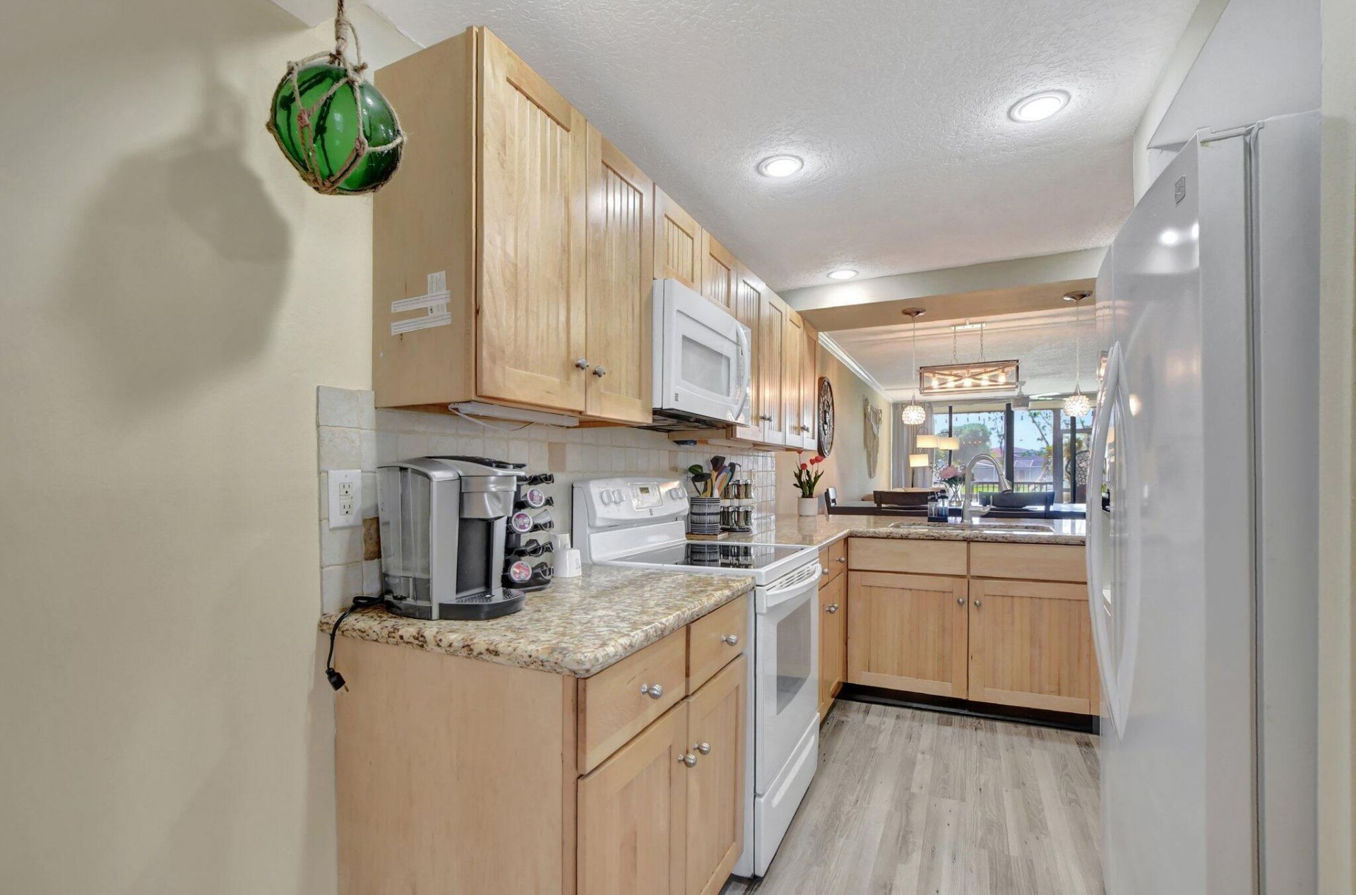 14 Royal Palm Way, Unit 102, Boca Raton, FL 33432 Photo