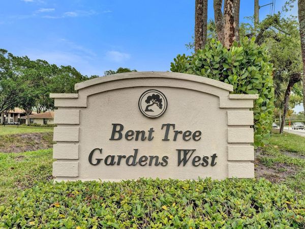 9840 Pineapple Tree Drive, Unit 204, Boynton Beach, FL 33436
