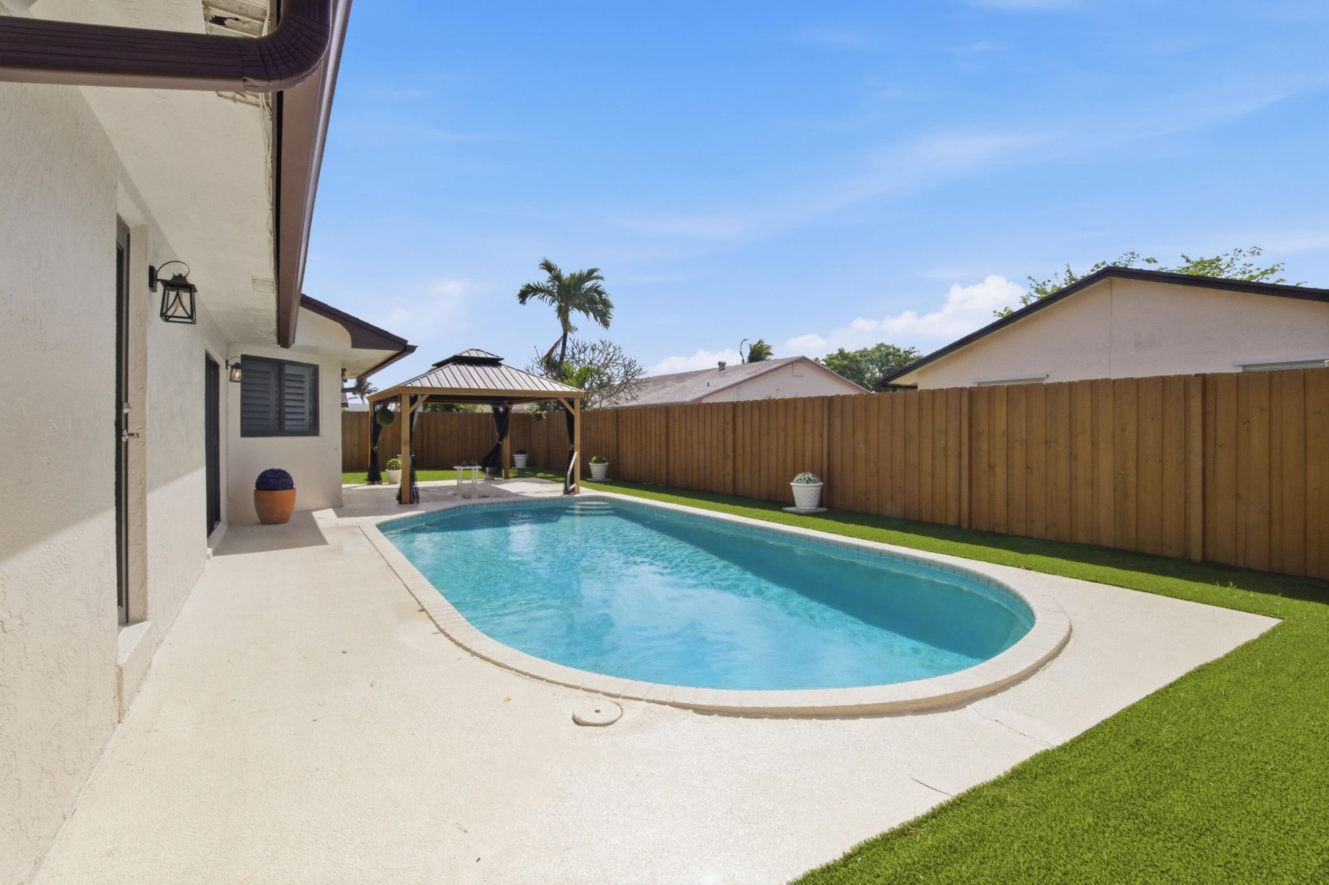 2658 SW 11th Place N, Deerfield Beach, FL 33442 Photo