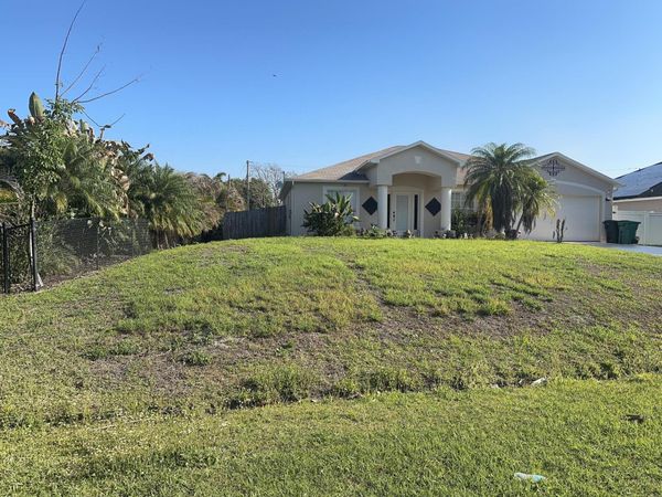 1481 SW Dow Lane, Port St. Lucie, FL 34953