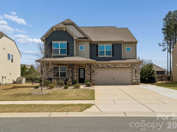 177 Falls Cove Drive, Troutman, NC 28166