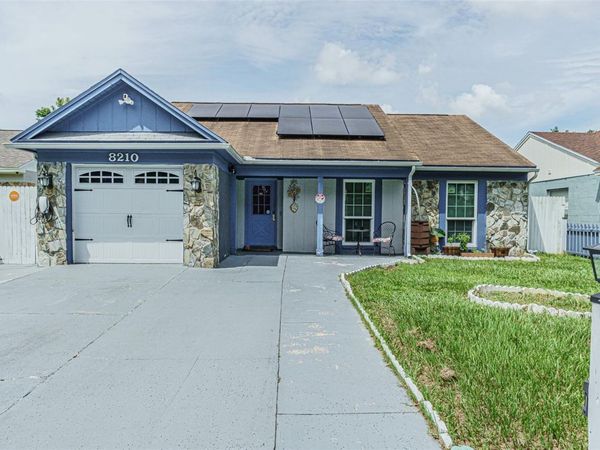 8210 CLERMONT STREET , TAMPA, FL 33637