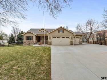 21729 Ridge Circle , Elkhorn, NE 68022