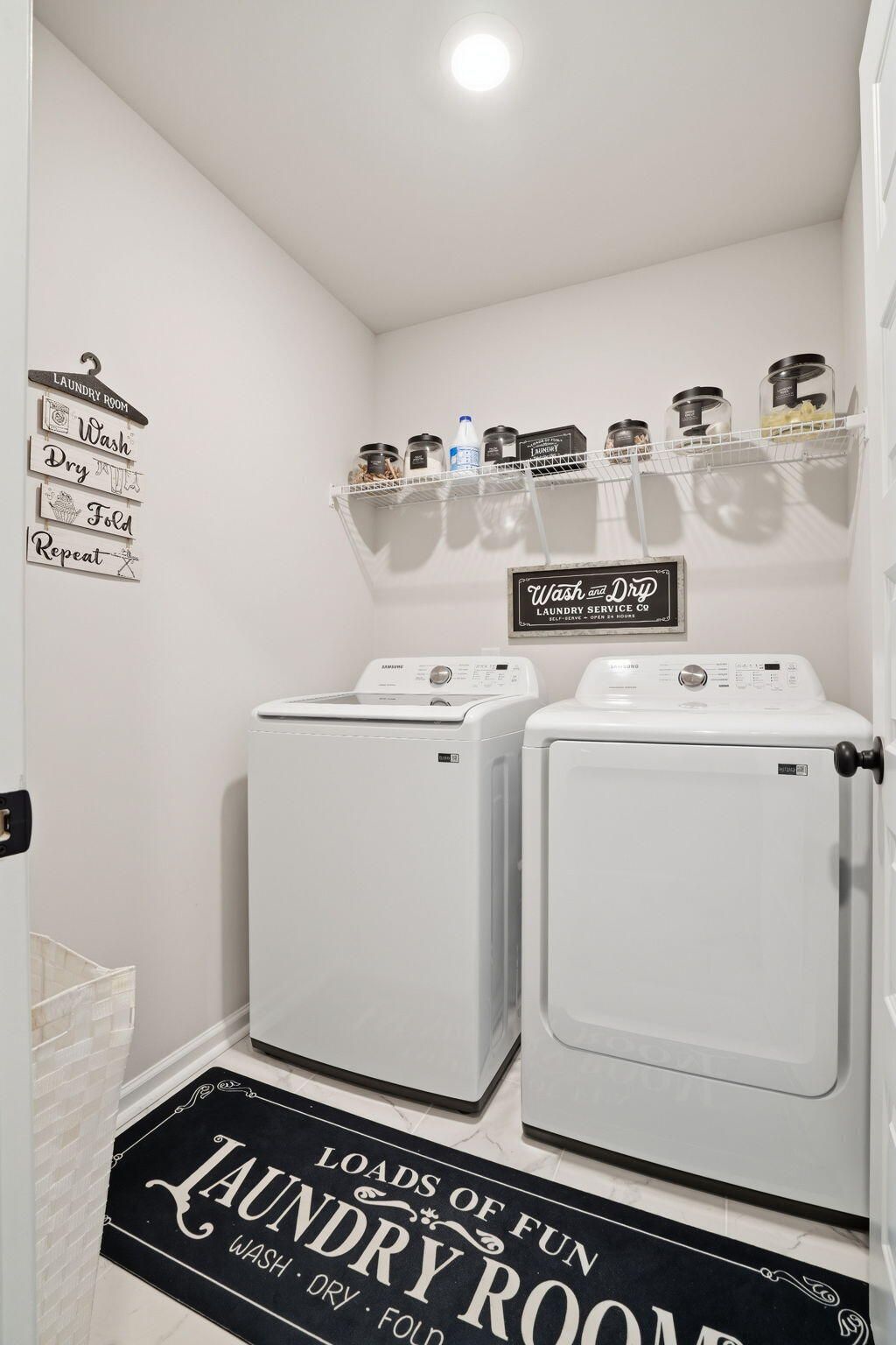 221 Wood Sage Run Photo 18