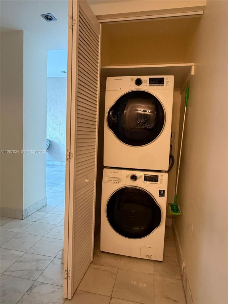 3470 E Coast Ave, Unit H0603, Miami, FL 33137 Photo