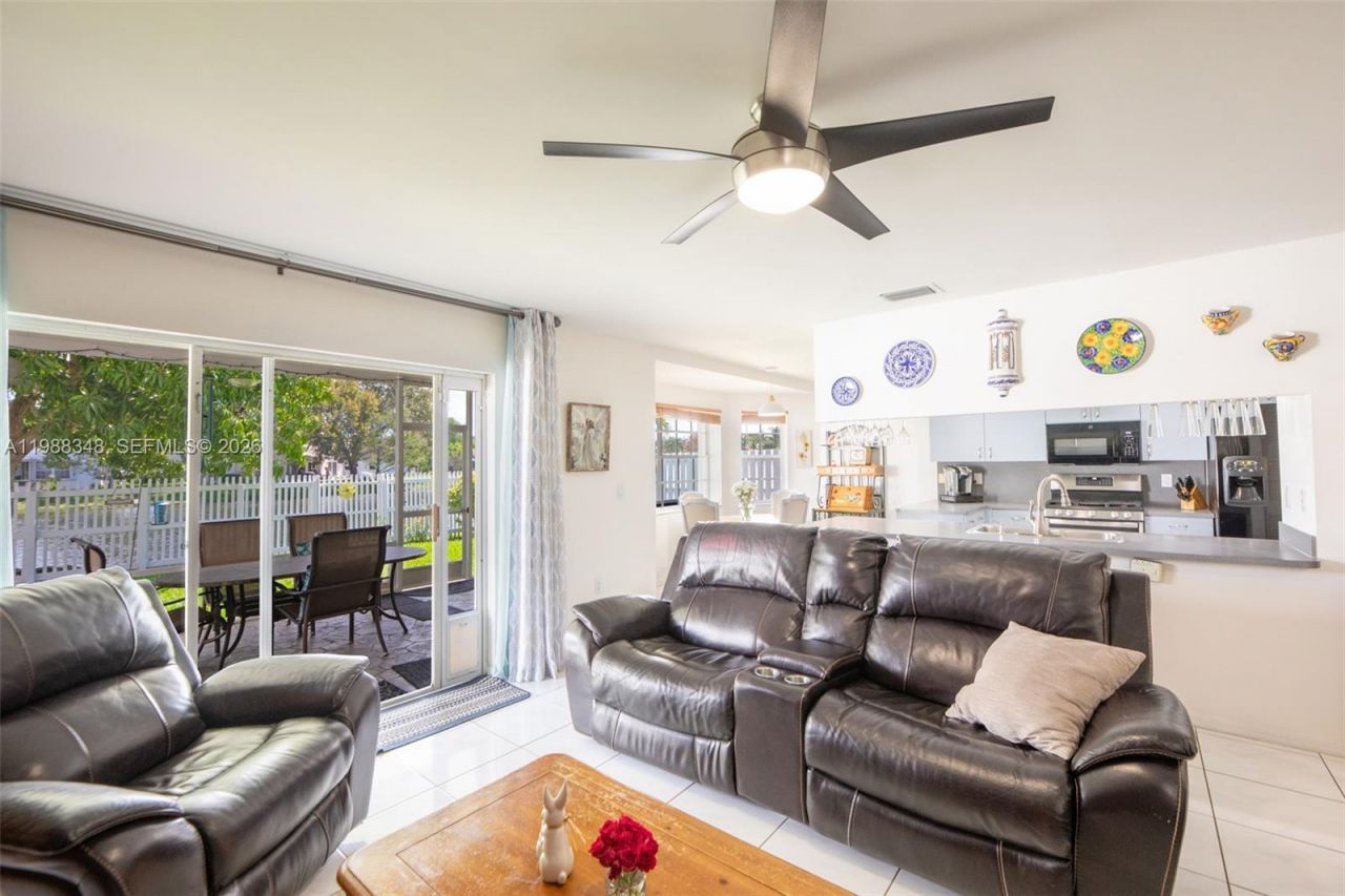 161 W Granada Ave, Weston, FL 33326 Photo