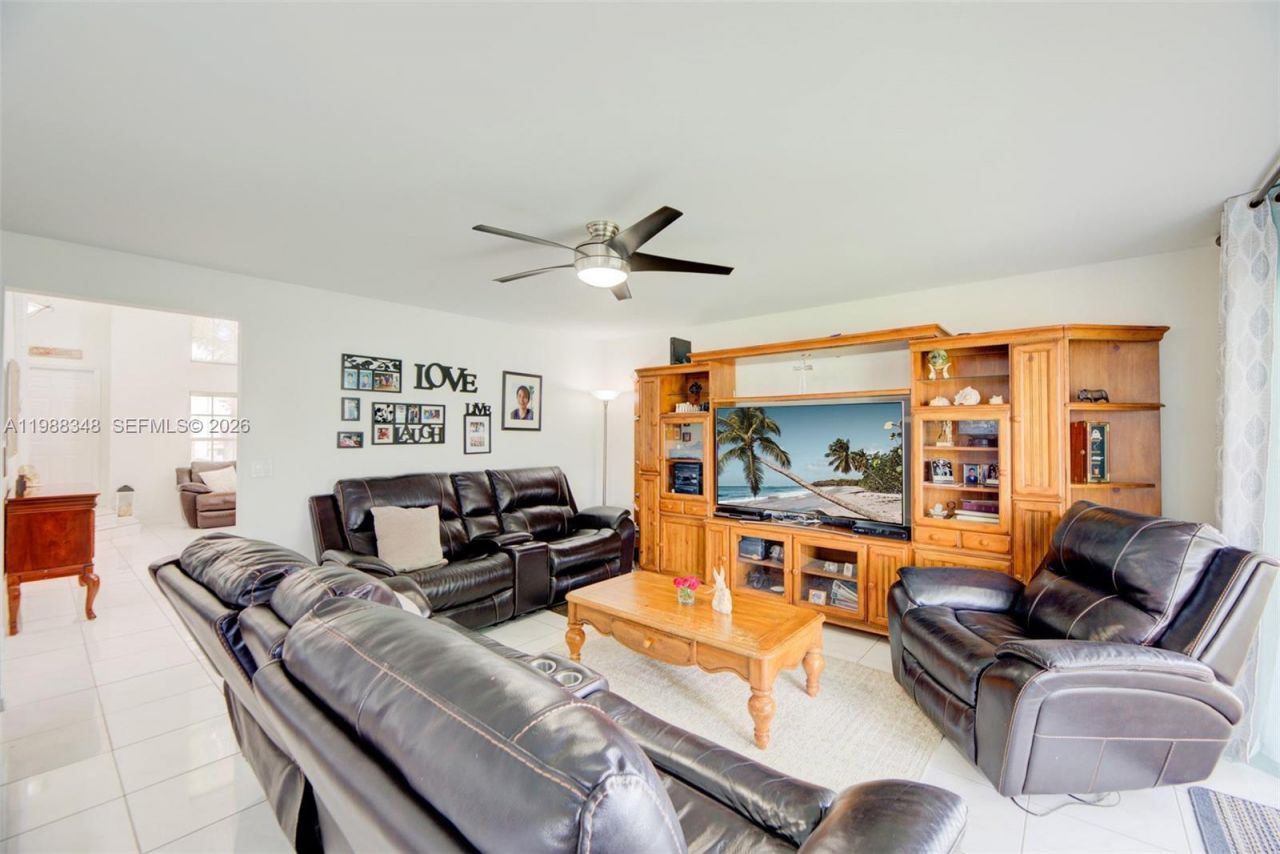 161 W Granada Ave, Weston, FL 33326 Photo