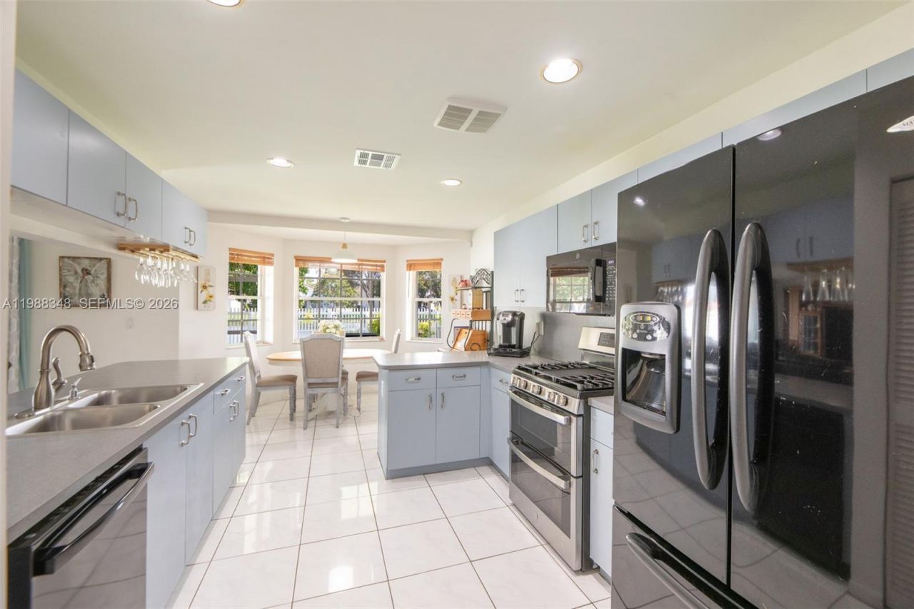 161 W Granada Ave, Weston, FL 33326 Photo