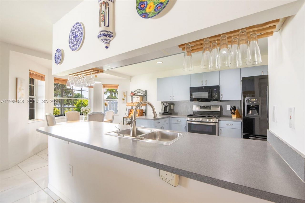 161 W Granada Ave, Weston, FL 33326 Photo