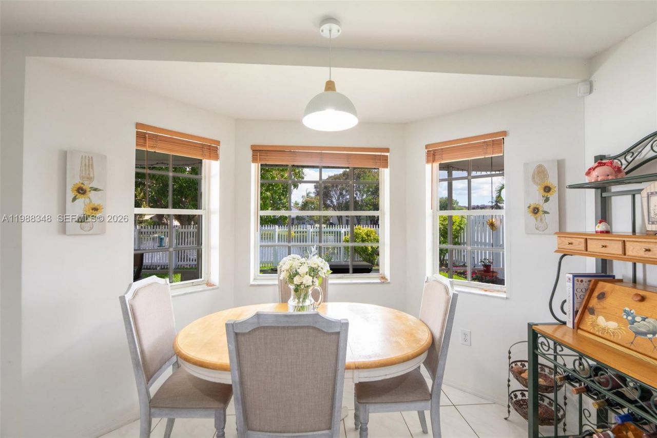 161 W Granada Ave, Weston, FL 33326 Photo