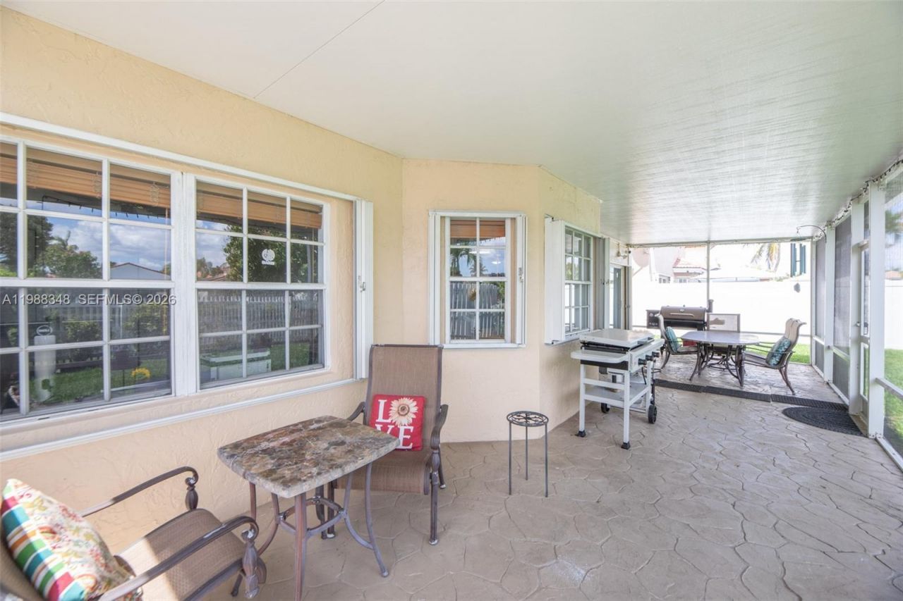 161 W Granada Ave, Weston, FL 33326 Photo