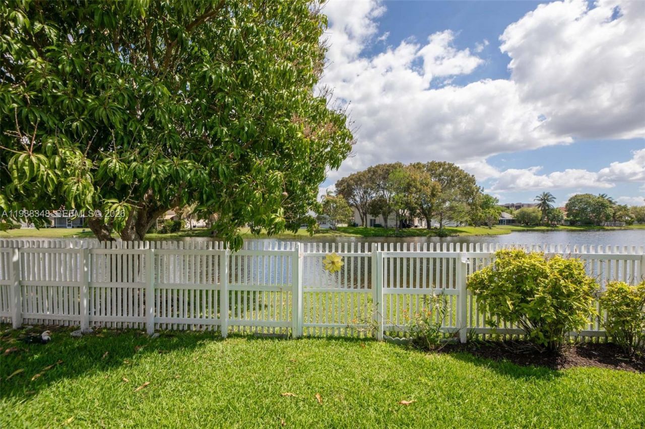 161 W Granada Ave, Weston, FL 33326 Photo