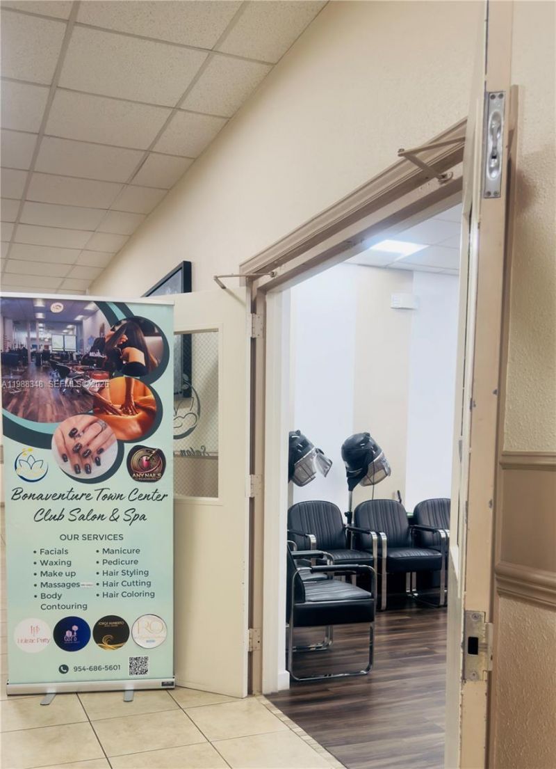 161 W Granada Ave, Weston, FL 33326 Photo