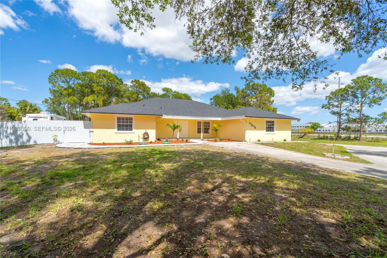 17075 Orange Grove Blvd, Loxahatchee, FL 33470 Photo