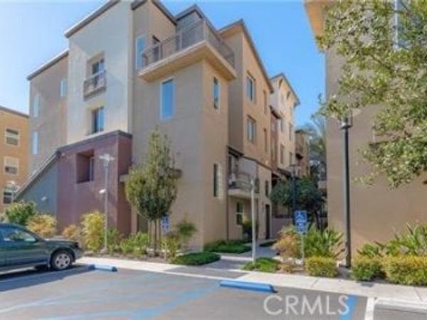 37 Waldorf, Irvine, CA 92612