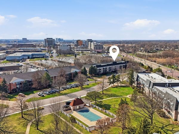 5001 Carriage Way Drive, Unit 116, Rolling Meadows, IL 60008