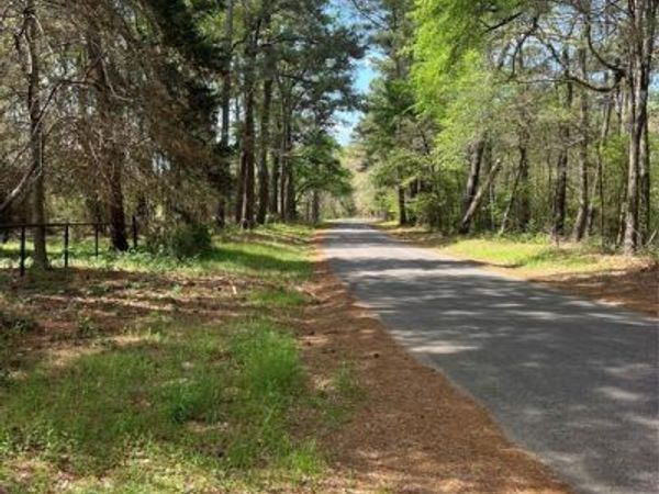 0 CR 3908 , Jacksonville, TX 75766