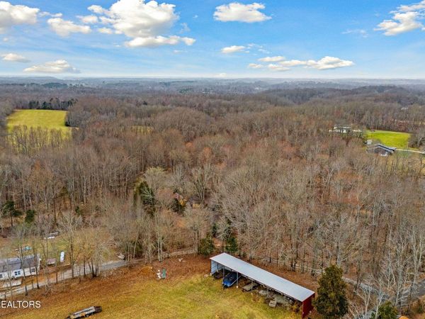 3944 Crawford Rd, Silver Point, TN 38582