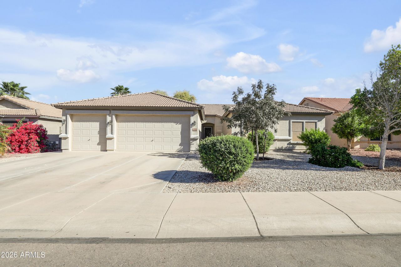 3736 E Thames Circle, San Tan Valley, AZ 85140 Main Photo