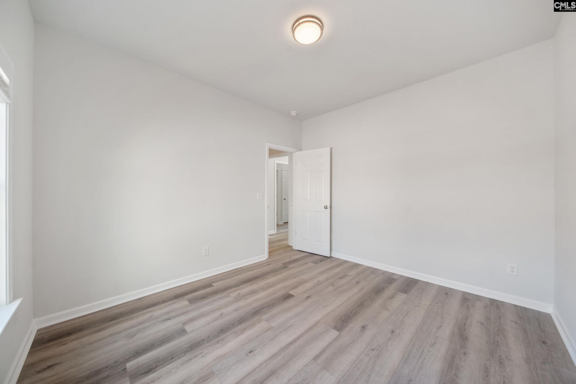 822 Meadowfield Road Photo 7