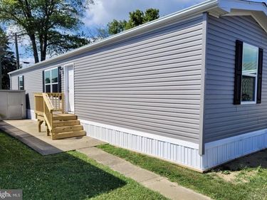 47 HILLTOP AVENUE, AKRON, PA 17501