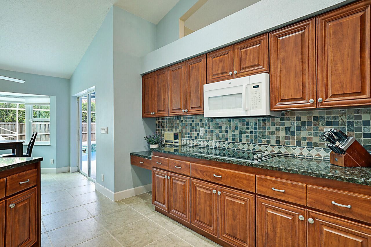 1583 Farmington Avenue, Wellington, FL 33414 Photo