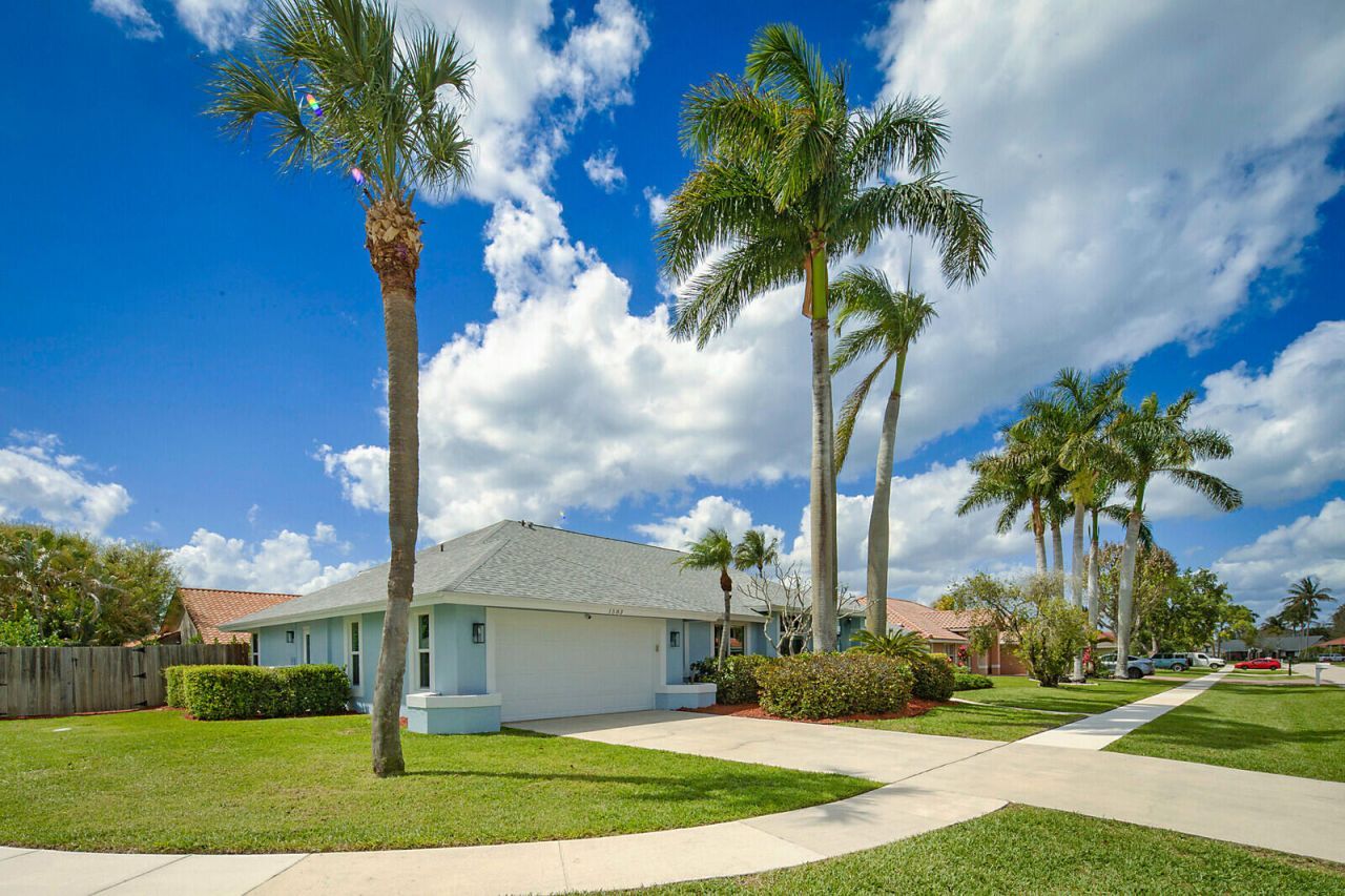 1583 Farmington Avenue, Wellington, FL 33414 Photo