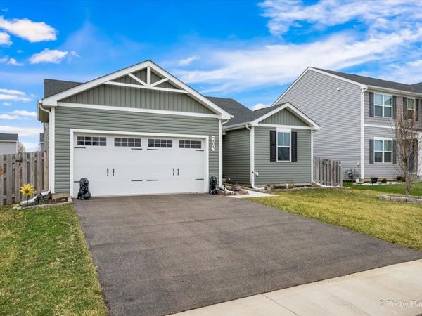 205 N Buckeye Street , Waterman, IL 60556