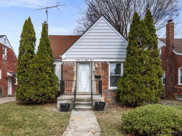 16283 Carlisle Street, Detroit, MI 48205