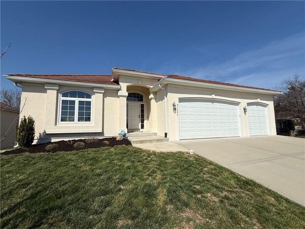 21004 E 37th Terrace, Independence, MO 64057