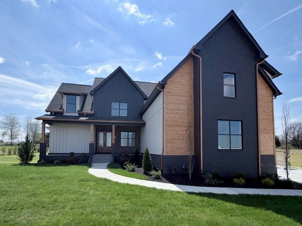 6447 Hopewell Rd, Springfield, TN 37172