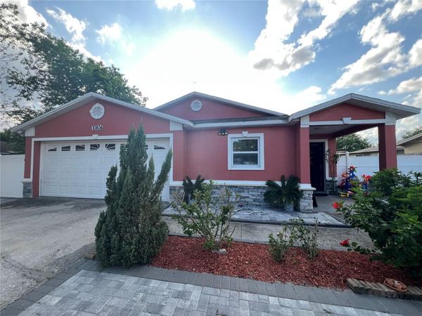 10804 N MYRTLE STREET , TAMPA, FL 33617