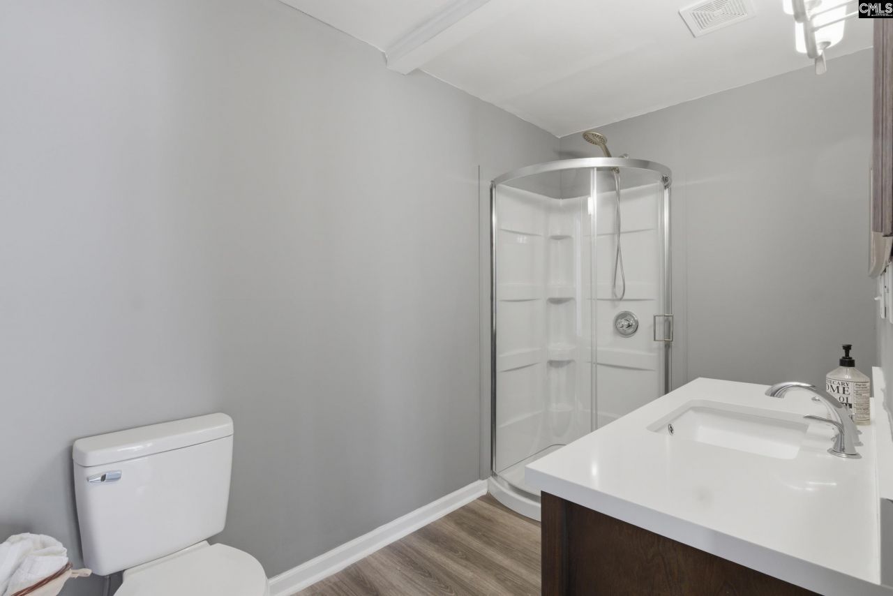 263 Sugar Loaf Road  Photo 11