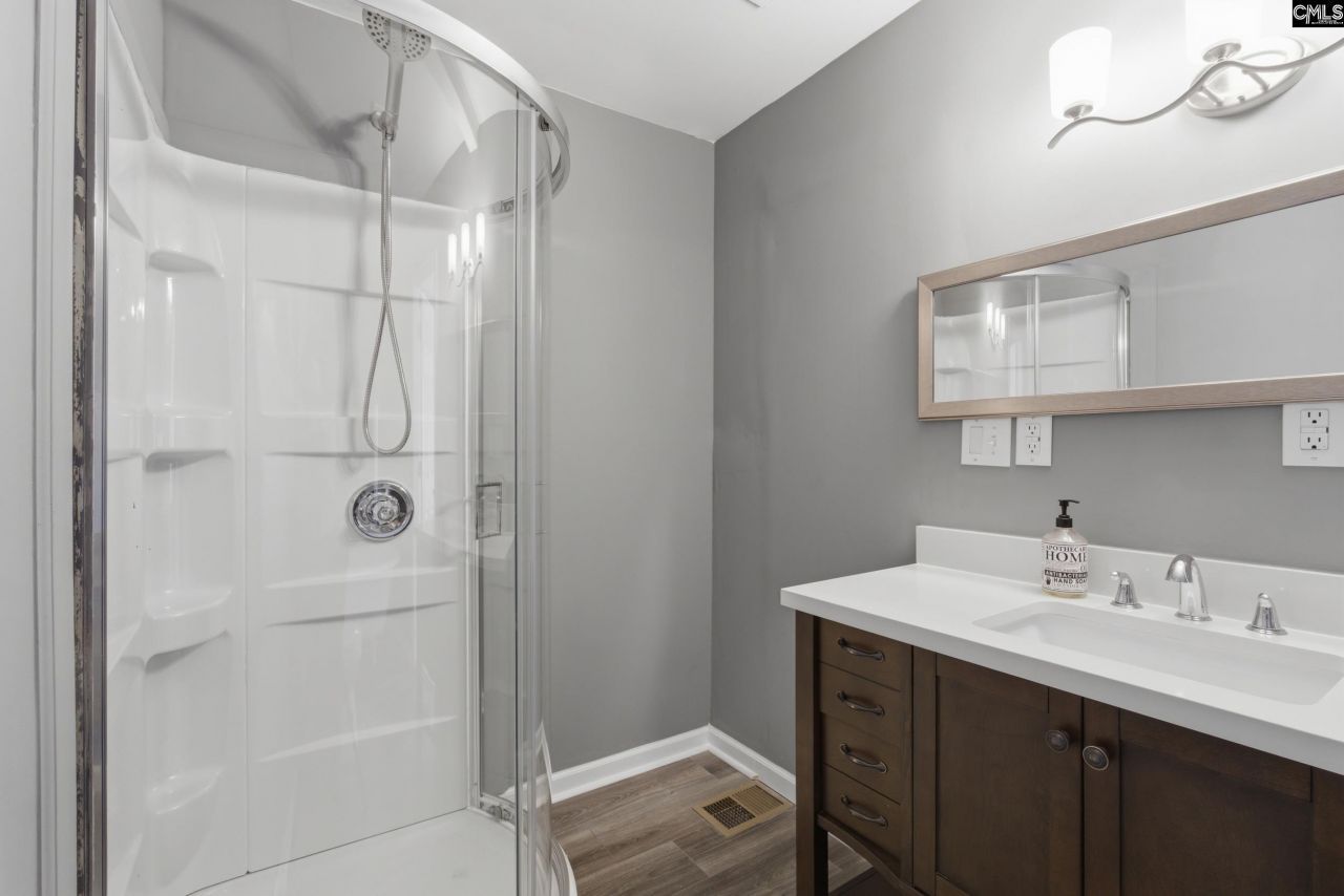 263 Sugar Loaf Road  Photo 12