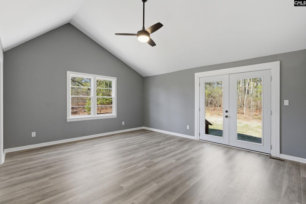 263 Sugar Loaf Road  Photo 9