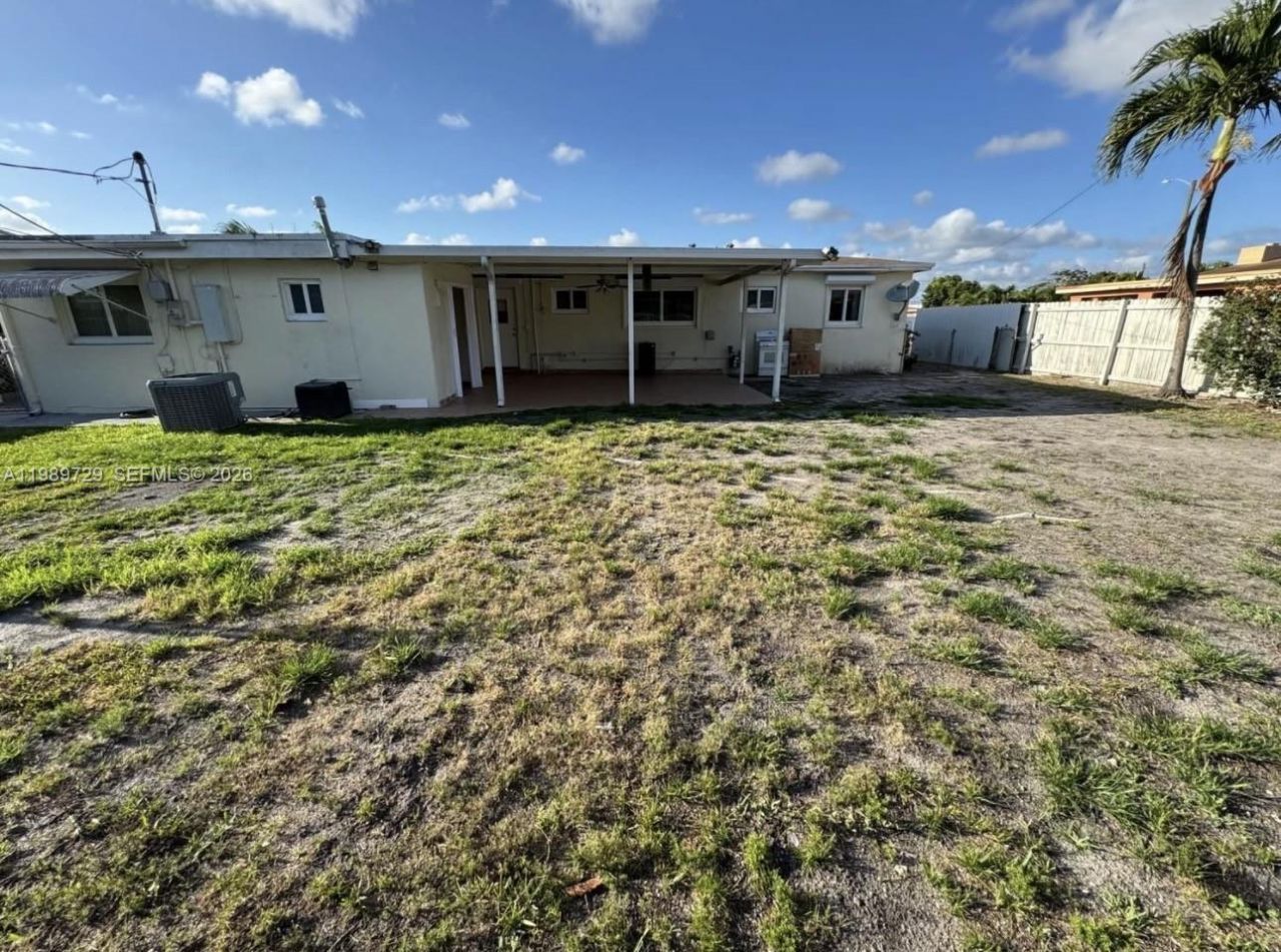 510 W 36th Pl, Hialeah, FL 33012 Photo