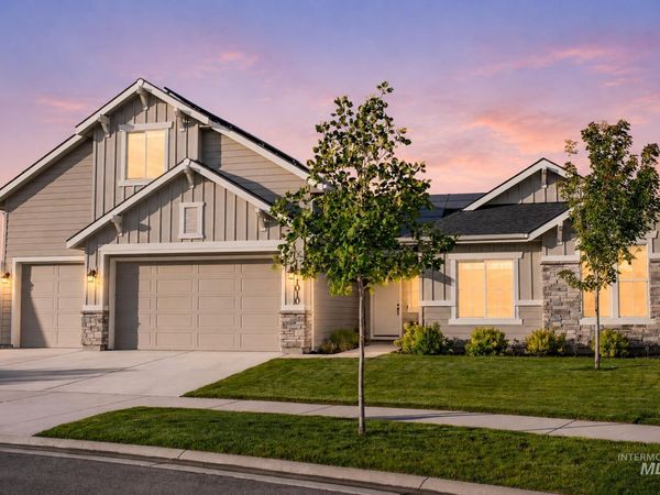 1010 E Sweet Pearl St, Kuna, ID 83634