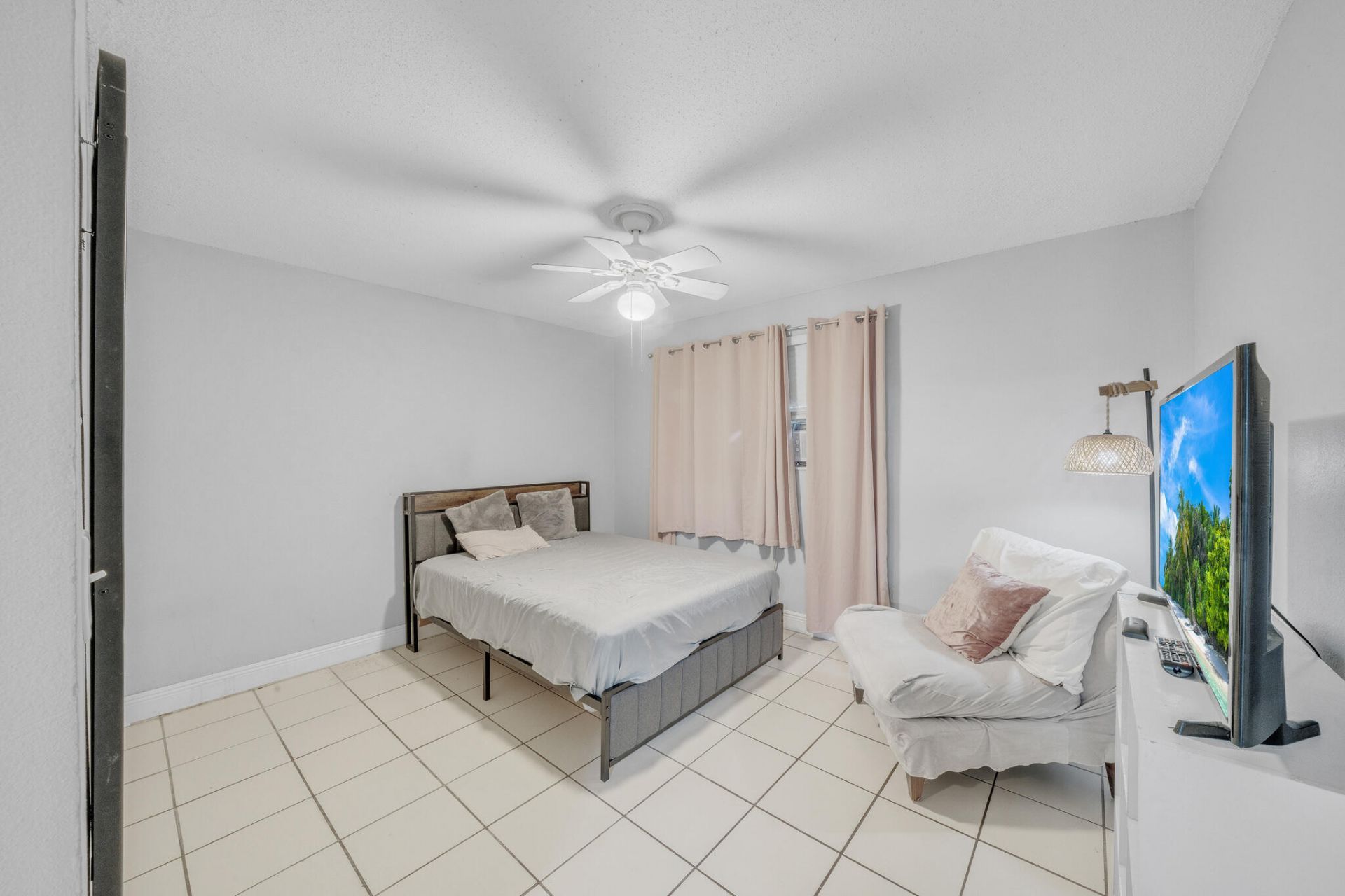626 SW 14th Avenue, Unit 205, Fort Lauderdale, FL 33312 Photo