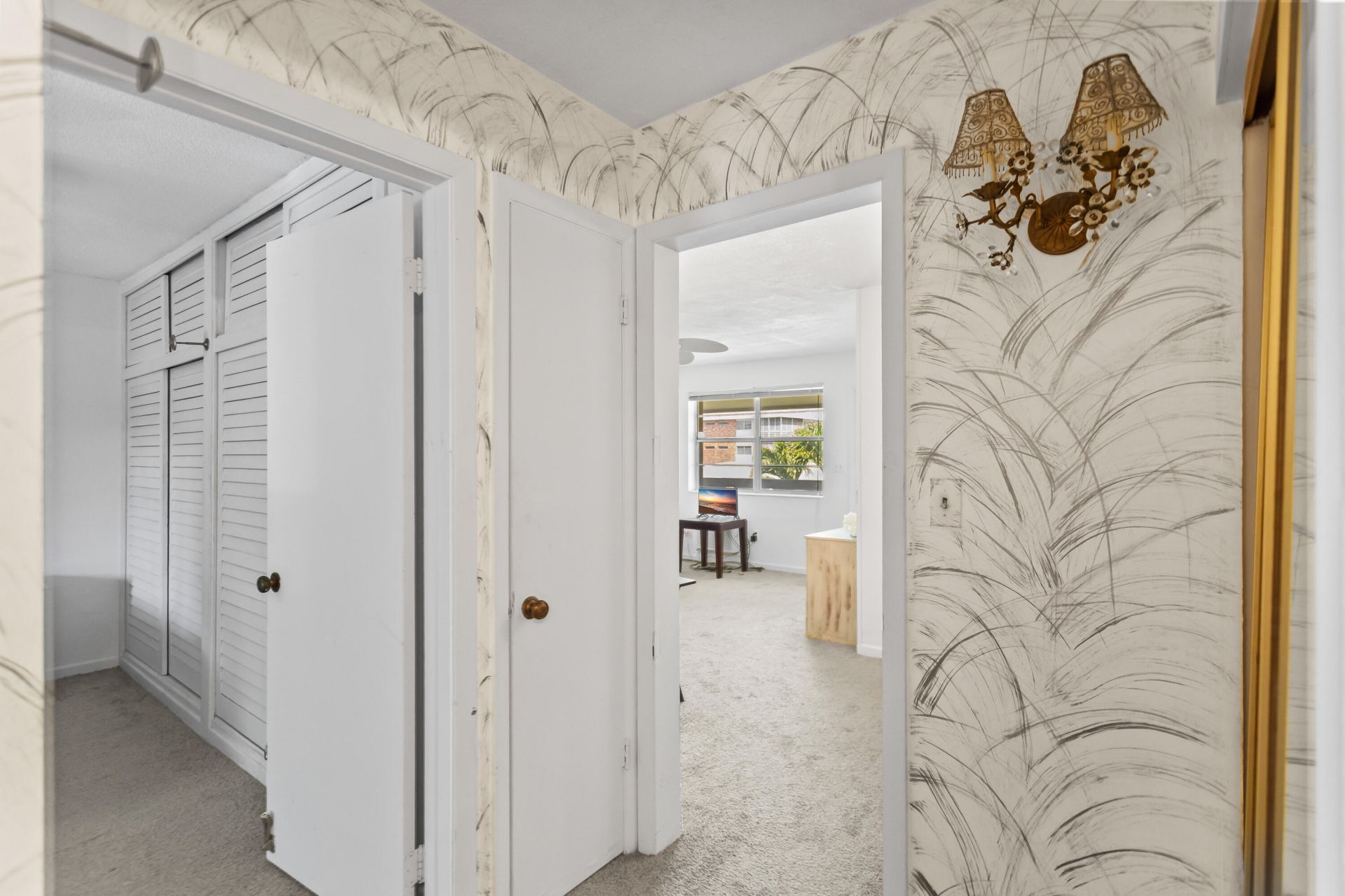 30 SE 13th Street, Unit B3, Boca Raton, FL 33432 Photo