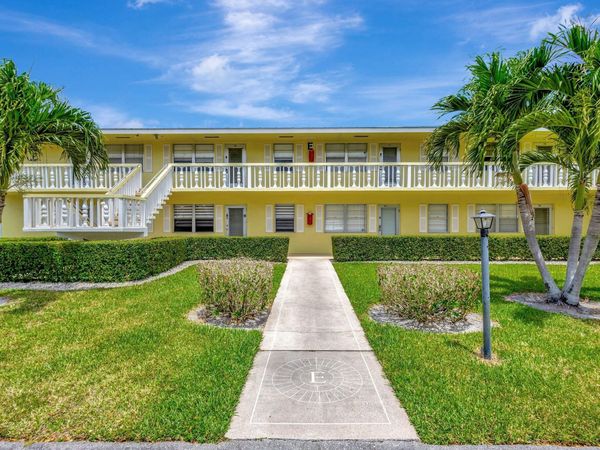 110 E Sheffield E, West Palm Beach, FL 33417