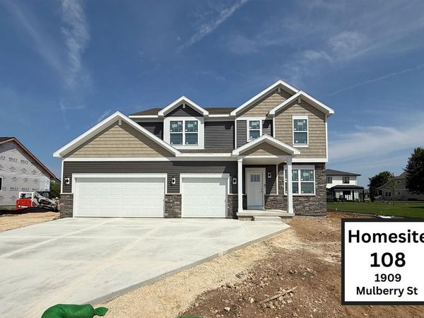 1909 Mulberry Street, Unit 108, Sauk City, WI 53589